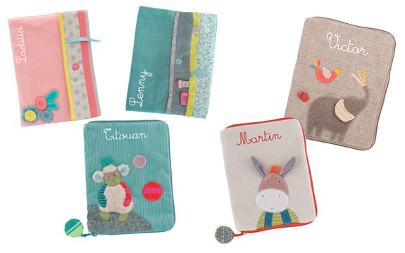 Protège Carnet De Santé Trois Petits Lapins Moulin Roty